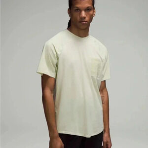 Grey Men’s lululemon pocket shirt